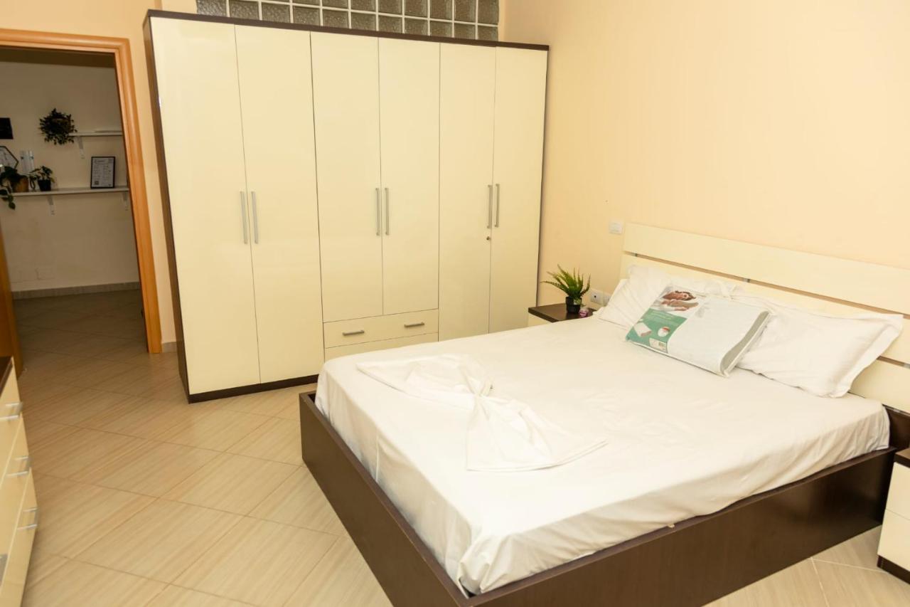 Bay Inn Apartment Sea Front Vlorë 外观 照片